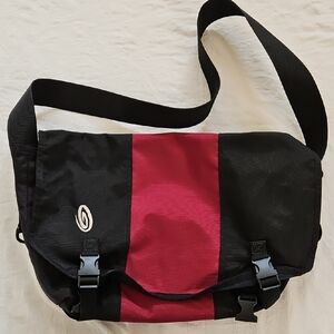 Timbuk2 Classic Messenger Bag Black and Red